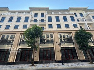 bán liền kề vịnh tây 75m2 giá 10,3 tỷ đối diện chung cư masteri, cạnh công viên, trường học