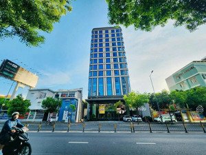 giảm sốc 100 tỷ - góc 2 mt lê văn việt, quận 9 - dt: 30x70m - 3 hầm 20 tầng - hđt: 250 triệu