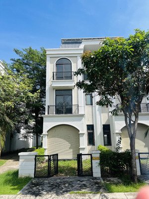 góc nội bộ viêw công viên đối diện trung tâm hành chính tỉnh tây ninh