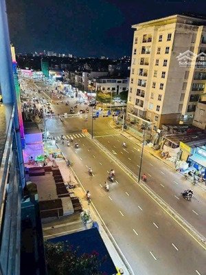 bán nhà ngang 7m 3 căn ra mặt tiền dương quảng hàm tiện kd mặt bằng cho thuê trung tâm anh ngữ, spa