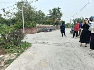 lô góc trục thông 62m thiên hương ngõ ô tô đánh võng giá siêu tốt 1,x tỷ.