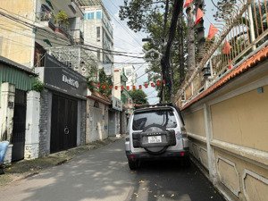 bán nhà riêng tại nguyễn cửu vân, bình thạnh, 6,5 tỷ, 70m2, 6pn, 6wc. tương lai là mt 25m