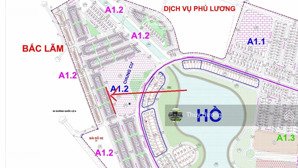 bán liền kề gần hồ, trước mặt là chung cư, vị trí kinh doanh tốt cho dòng tiền