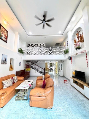 bán gấp nhà 5 tầng,125m2, hxh ngủ 2 chiếc, nguyễn kiệm, p.3,gò vấp, gần cv gia định, 12 tỷ nhỉnh tl