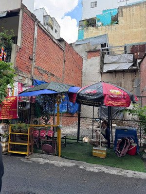 bán lô đất 2mt diên hồng kế bên q1 gần trường sa - thông số 4,5x20m nở hậu - đường 8m sạch đẹp.