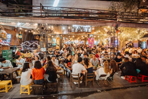 cho thuê lô góc dương đình nghệ - 290 m2 - 75 tr - gọi viet house