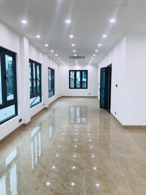 cho thuê văn phòng t2/8 tòa nhà đường nguyễn văn lộc mỗ lao