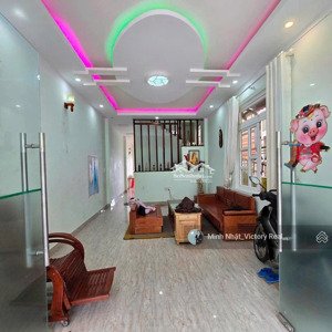 bán nhà phố 7,9 tỷ, 5 phòng ngũ, kqh ngô quyền, đà lạt