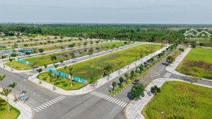 đất mặt tiền đt 830 . 2,2 tỷ, 100m2 vuông vắn