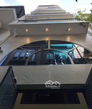 phân lô quân đội hoàng quốc việt- 2 mặt ngõ -thoáng- gara ô tô - thang máy