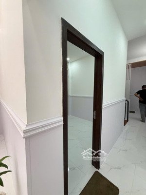 bán nhà gấp đường số 14b, diện tích 4mx12m, 1 lầu, nhà mới đẹp, giá 4.2 tỷ ( bớt lộc), hẻm rộng 3m