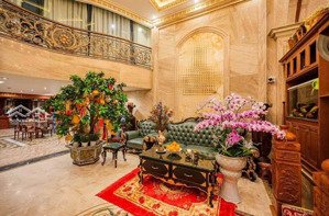 cần bán khách sạn view biển 3 sao - luxury ngay trung tâm quy nhơn.