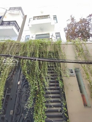 giảm mạnh 1t5, nhà đẹp vào ở ngay, 4 tầng 4pn 55m2, giá mới chỉ 8 ty