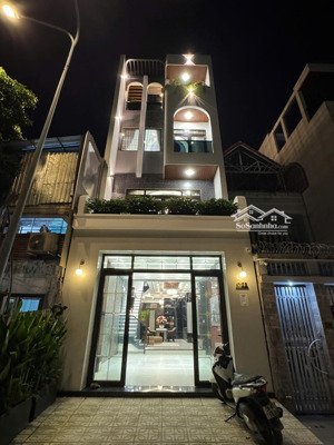 nhà phố mặt tiền view sông xây mới q7 kề bên phú mỹ hưng. khu dân cư phú mỹ rất đẹp!