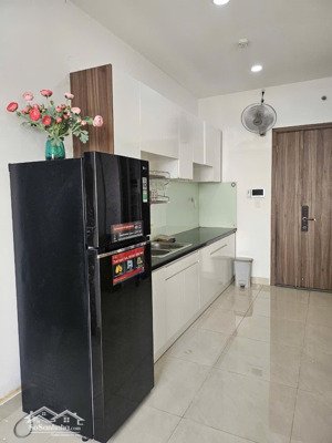 cần bán căn hộ ngay tttm park mall - quận 8 - 60m2, 2pn, giá 3 tỷ 5