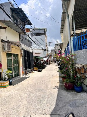 bán gấp nhà cấp 4 đông hưng thuận 02, đường 4m thông, sổ hồng riêng, giá rẻ