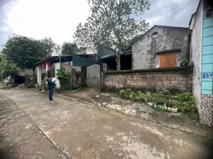  BÁN LÔ ĐẤT PHỐ CẠNH CHỢ LƯƠNG SƠN 