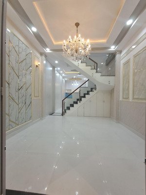 bán nhà hxh thống nhất p16 52mv. trệt 1lầu btct chỉ 5,69tỷ còn bớt !!