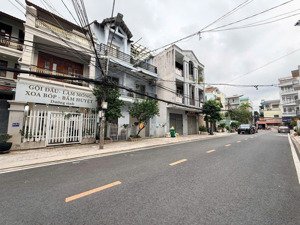 bán nhà mặt phố đường 1, phú thuận, q7, hồ chí minh, 20,5 tỷ, 136m2 đẹp, nhiều tiện ích