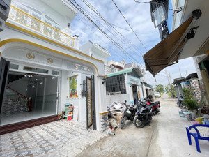 nhà hoàn công mới vừa hoàn thiện! khu long trường! đường quốc lộ 50 tân kim thị trấn cần giuộc