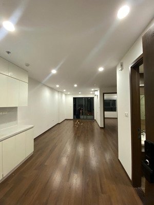 chung cư 70m2, toà mới nhất chung cư thăng long victory, lot để xe thoải mái, view đại lộ, ánh sáng