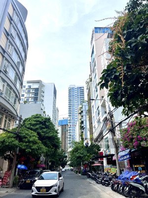 chốt nhanh siêu phẩm hà bổng - nhà 3 tầng - nở hậu tài lộc - giá chỉ nhỉnh 9 tỷ