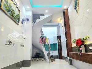 cần bán nhà đẹp 3 lầu sân thượng hẻm tùng thiện vương, quận 8