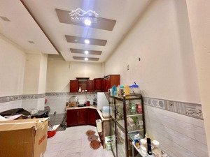 vừa ở vừa khai thác nhà 3 tầng trung tâm thủ đức 7.5 tỷ