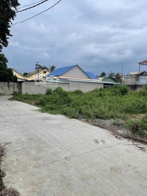 cần bán 85m2 đất ngay trung tâm tt lai uyên, bàu bàng, giá cực tốt chỉ 2.3 tỷ, pháp lý rõ ràng