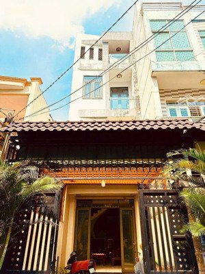 bán gấp nhà quang trung 4x22m nở hậu, giá 8,99tỷ, cách quang trung 50m, thuận tiện kd.lh 