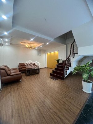 hiếm, ngõ thông, 10m ra oto, nhà đẹp full nt xịn, dân xây kcbt,an sinh đỉnh.dt46m5tmt5,2m giá12.5ty