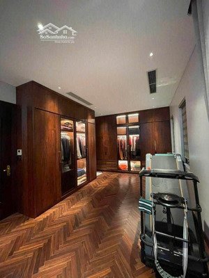 bán biệt thự hoài đức, đẳng cấp 2 mặt đường ô tô tránh, view hồ cực hiếm 305m2, 79.5 tỷ