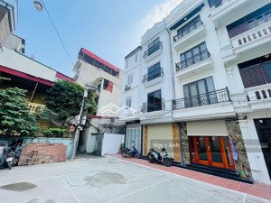 hot bán nhà ngô quyền hà đông- 4 tầng full nội thất- 2 thoáng-sân chơi rộng mênh mông-dtsd 40m2~ 9