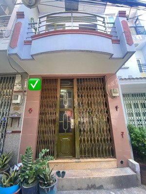 bán nhà nhỏ xinh ngay công an phường phú thọ hoà quận tân phú