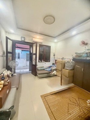 bán nhà thật như hình thương lượng chính chủ hoàn công đủ, 02 tầng 4x10m