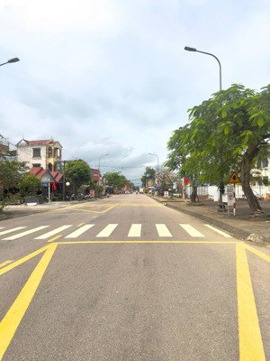 gấp !!! cần đổi chủ lô đất trung tâm nam phước giá cắt lỗ