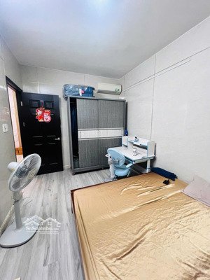căn hộ võ thị sáu, p6. quận 3: 90m2, 2 phòng ngủ rộng, có nt, 10tr5/th