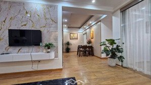 siêu phẩm! căn hộ sài đồng 74m. 2pn. full nội thất. vị trí trung tâm. giá hơn 4tỷ