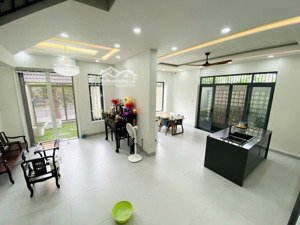 giảm sốc 2 tỷ giá mới 19 tỷ biệt thự nghỉ dưỡng 2024 góc 2 mt đối diện công viên