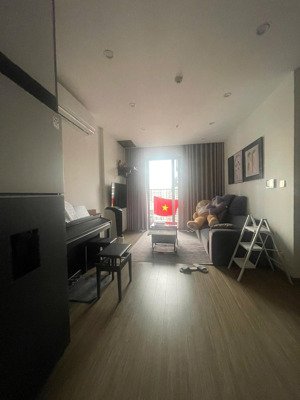 rẻ nhất tt: 2n 4,695 tỷ bp, 54m2 tầng trung đẹp ở vinhomes smart city