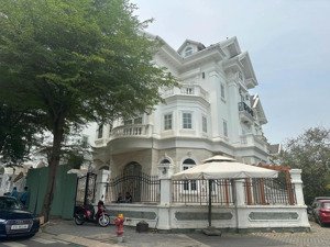 chính chủ bán biệt thự góc 2 mặt tiền diện tích lớn nhất dự án đẳng cấp thượng lưu