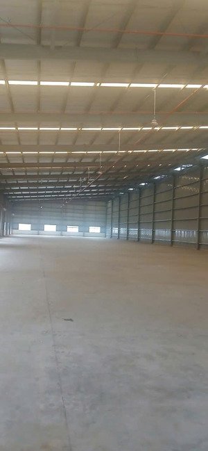 nhà xưởng mới đẹp kcn nhơn trạch cho thuê với pháp lý đầy đủ, khuôn viện rộng rãi, nhà xưởng 2400m2