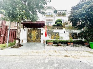 duy nhất 1 căn biệt thự vườn hồng phú lương 240m2, nhà thô, vị trí đắc địa - giá tốt