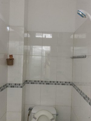 bán nhà trung tâm quận 5, hẻm 1 / xe 3 gác vào!