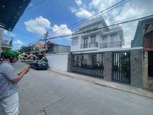 kẹt tiền - bán gấp trong tuần biệt thự 300m2 tại nguyễn văn tạo nhà bè (giá bán rẻ 9,7tỷ)