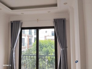 chính chủ bán nhà ngay hồ thạch bàn 31ha 52m 6t thang máy, ô tô nhỉnh 8tỷ