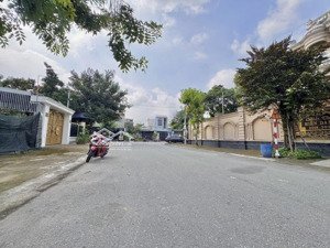 mặt tiền d11 phú tân 5x30m thổ cư 100%