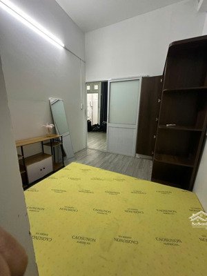 không thể chê: căn hộ 2 phòng ngủ rộng rãi q10 ban công thoáng mát, được nuôi pet, free 2 xe !