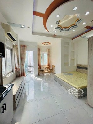 cho thuê căn hộ mới khai trương ban công rộng nội thất cao cấp sang trọng ở nơ trang long