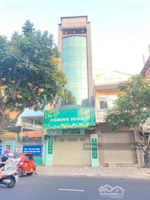 cho thuê nhà mặt tiền gần ngay ngã 4 đường lý tự trọng gần chợ bến thành quận 1.